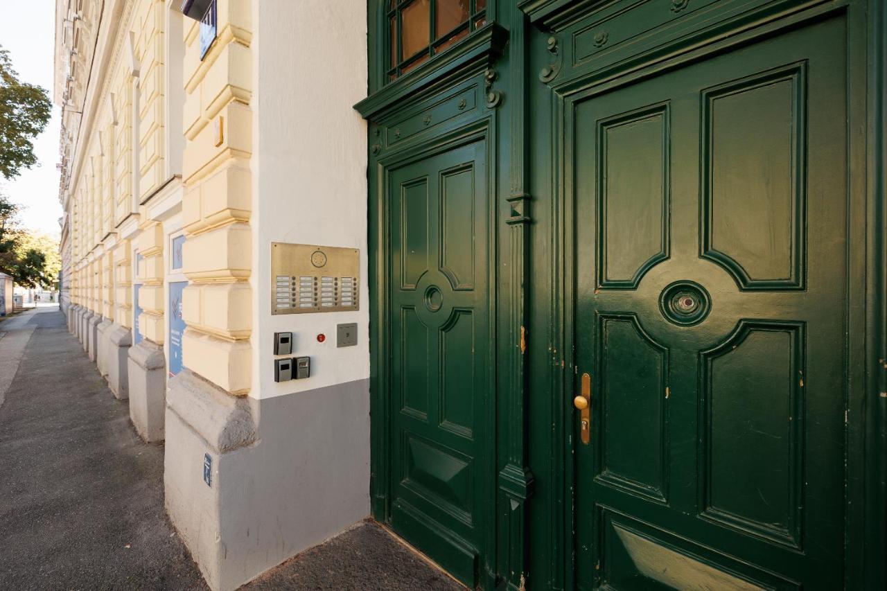 Apartments Next To Schoenbrunn فيينا المظهر الخارجي الصورة