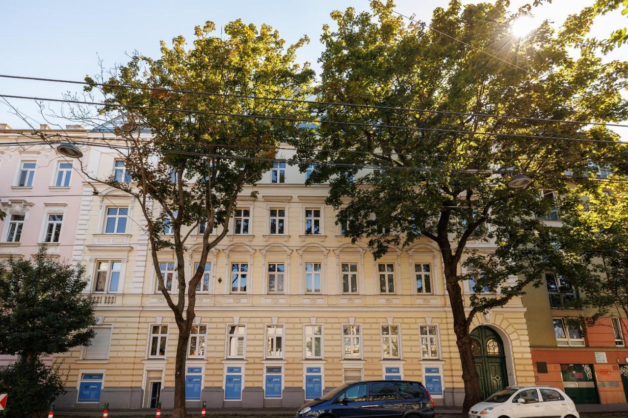 Apartments Next To Schoenbrunn فيينا المظهر الخارجي الصورة